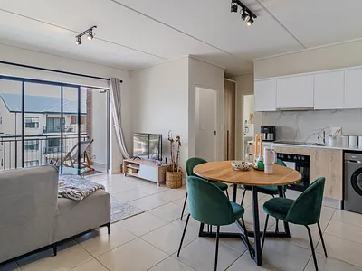 2 Bedroom Apartment To Rent in Milnerton - Z2r4.webp