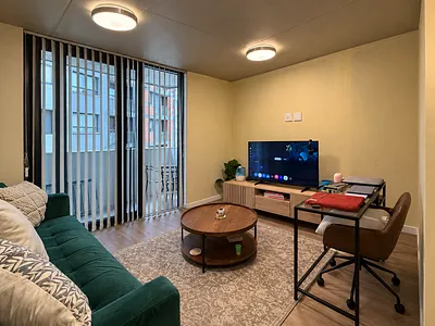 0.5 Bedroom Apartment To Rent in Cape Town - TlQK.webp