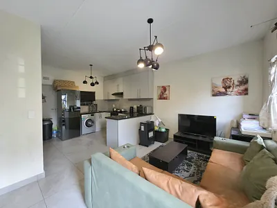 2 Bedroom Apartment To Rent in Blouberg - 9D9x.webp
