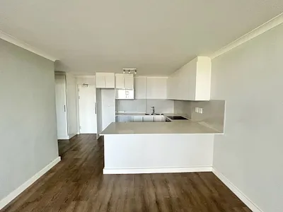 1 Bedroom Apartment For Sale in Cape Town - 52Gf.webp
