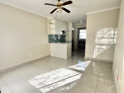 3 Bedroom House To Rent in Cape Town - img
