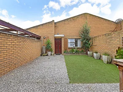 3 Bedroom House For Sale in Blouberg - 9GvJ.webp