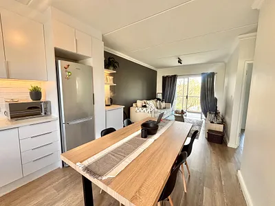 2 Bedroom Apartment For Sale in Kraaifontein - 17EO.webp