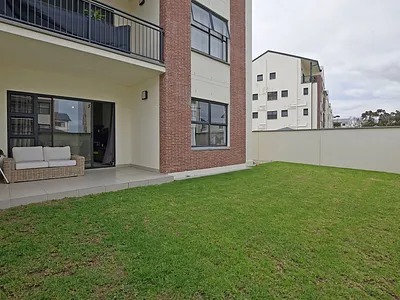 3 Bedroom Apartment For Sale in Milnerton - vQTB.webp