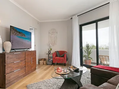 2 Bedroom Apartment For Sale in Blouberg - img