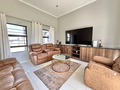 3 Bedroom House To Rent in Blouberg - e3b7.webp