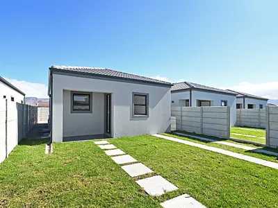 3 Bedroom House For Sale in Cape Town - Rorp.webp