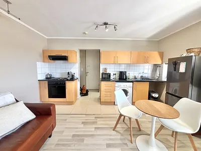 1 Bedroom Apartment To Rent in Cape Town - img