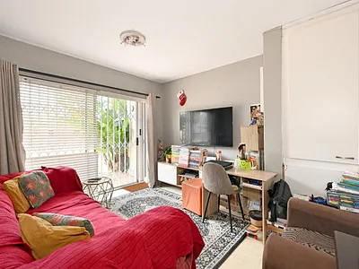 2 Bedroom Apartment For Sale in Cape Town - ONLR.webp