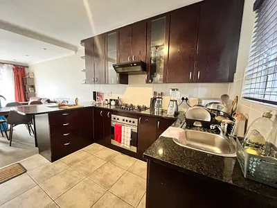2 Bedroom Apartment To Rent in Cape Town - 6fjj.webp