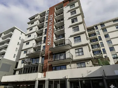 1 Bedroom Apartment To Rent in Cape Town - 9PDh.webp