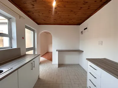 1 Bedroom Apartment To Rent in Cape Town - Xl3I.webp