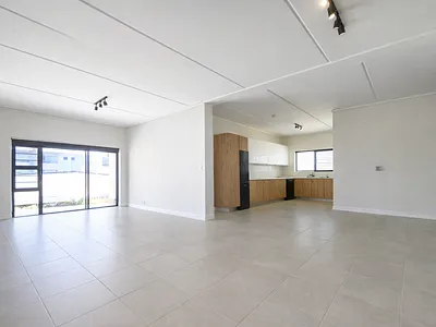 3 Bedroom Apartment To Rent in Milnerton - Qc4U.webp