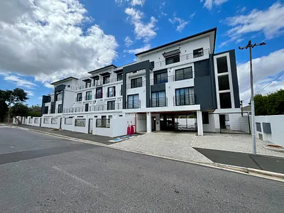 0.5 Bedroom Apartment To Rent in Cape Town - PxOL.webp