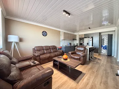 2 Bedroom Apartment To Rent in Cape Town - pWc6.webp