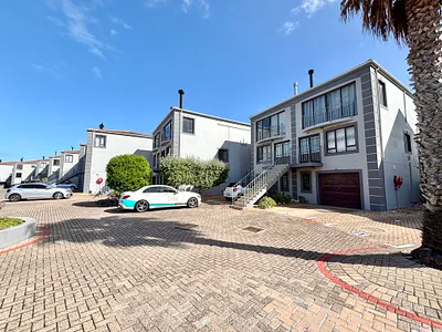 3 Bedroom Apartment For Sale in Blouberg - Dfob.webp