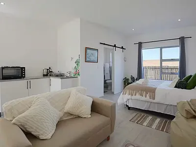 1 Bedroom Apartment To Rent in Blouberg - wW9c.webp