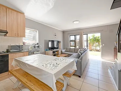2 Bedroom Apartment For Sale in Kuils River - wpg9.webp