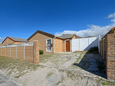 3 Bedroom House To Rent in Cape Town - img