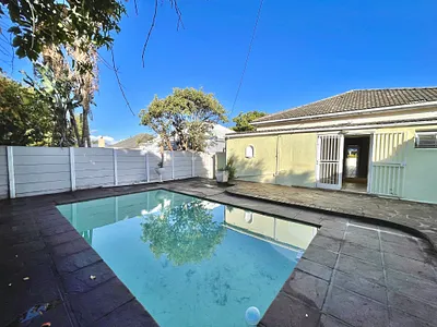 3 Bedroom House To Rent in Cape Town - LXTu.webp