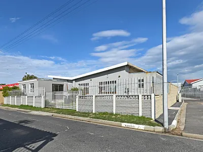 3 Bedroom House For Sale in Milnerton - pTiZ.webp