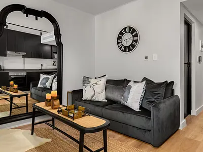 Apartment For Sale in Cape Town - Lo5w.webp