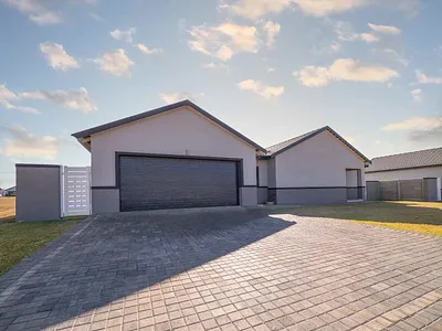 3 Bedroom House For Sale in Country View, Benoni - lpl8.webp