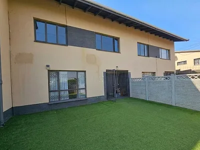 3 Bedroom Apartment For Sale in Durban - img