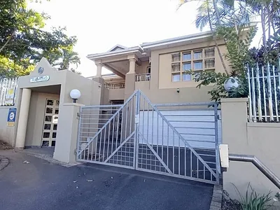 5 Bedroom House For Sale in Durban - GXJa.webp