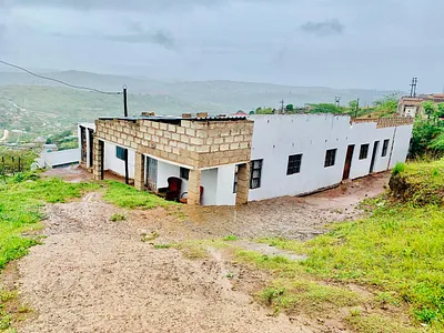 9 Bedroom House For Sale in Hammarsdale - img