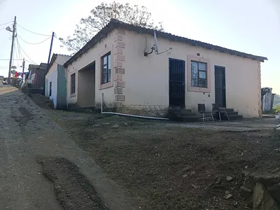 5 Bedroom House For Sale in Durban - pAEK.webp