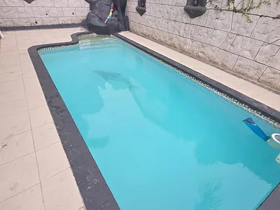 4 Bedroom House For Sale in Queensburgh - FH4q.webp