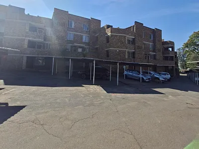 2 Bedroom Apartment For Sale in Pinetown - nQvr.webp