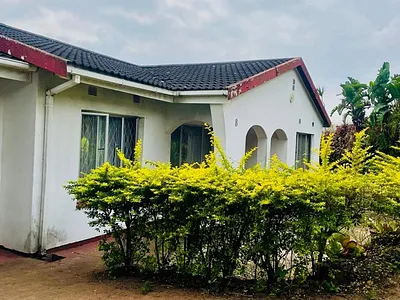 4 Bedroom House For Sale in Pinetown - 6aH4.webp