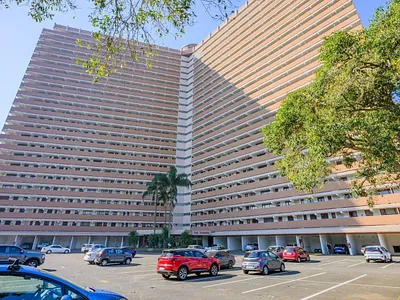 2 Bedroom Apartment For Sale in Pinetown - nM8T.webp