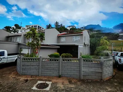 3 Bedroom Townhouse For Sale in Durban - 8AgK.webp
