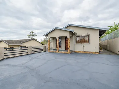 3 Bedroom House For Sale in Durban - OFLj.webp