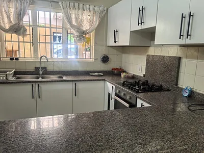 2 Bedroom Townhouse For Sale in Queensburgh - smAG.webp