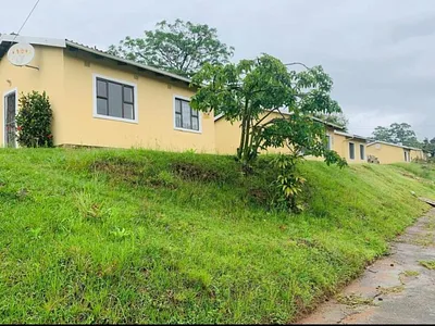 2 Bedroom Townhouse For Sale in Pinetown - IJlu.webp