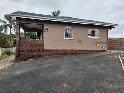 3 Bedroom House To Rent in Queensburgh - 3j78.webp