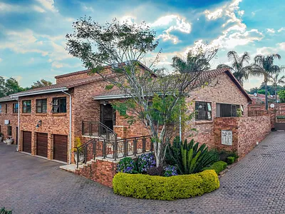 4 Bedroom House For Sale in Randburg - img