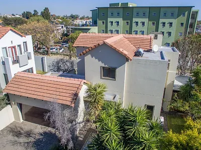 3 Bedroom Townhouse For Sale in Sandton - X3Ps.webp