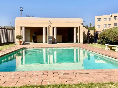 1 Bedroom Apartment For Sale in Weltevreden Park, Roodepoort - He4l.webp