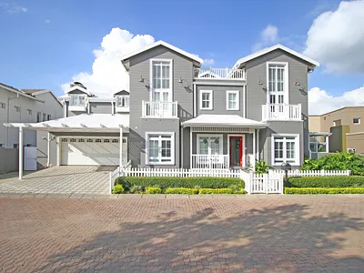 5 Bedroom House For Sale in Sandton - BP3U.webp