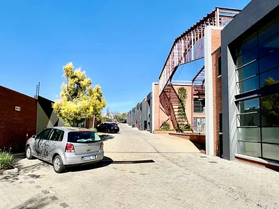 Commercial Property To Rent in Midrand - dMFe.webp