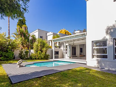 4 Bedroom House To Rent in Sandton - BDxh.webp