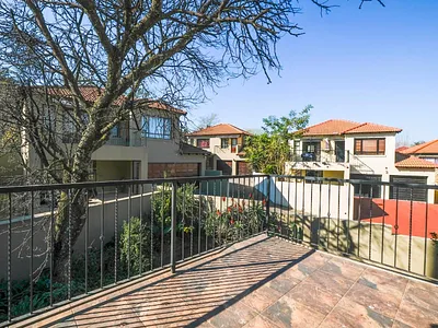 3 Bedroom House For Sale in Sandton - Rk0V.webp