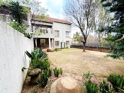 3 Bedroom Apartment To Rent in Sandton - img
