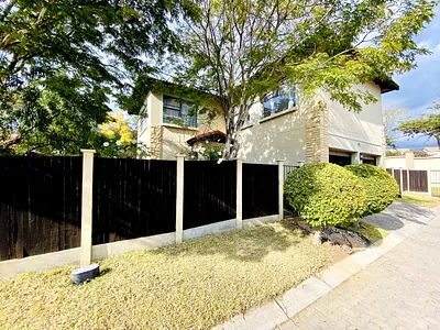 4 Bedroom House To Rent in Sandton - Y3fh.webp
