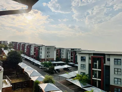 1 Bedroom Apartment For Sale in Sandton - img